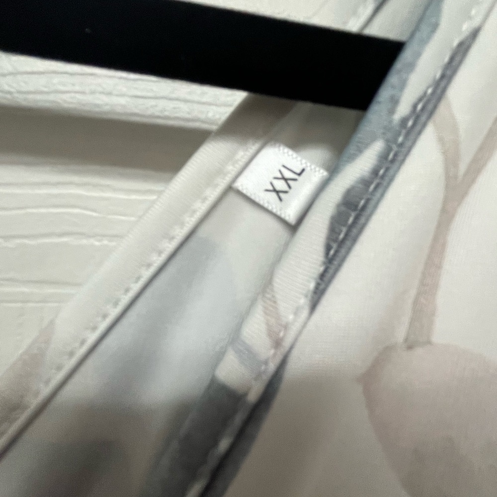 Chic Floral Maxi Dress in White and Gray - Picture 5 of 10